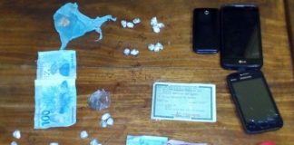 Itaí: Jovens são presos com pedras de crack e porções de maconha