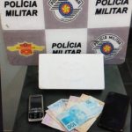 Sarapuí: Homem é preso com tijolo de maconha e dinheiro