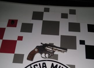 Fartura: POLÍCIA MILITAR PRENDE INDIVÍDUO POR PORTE DE ARMA DE FOGO E AMEAÇA