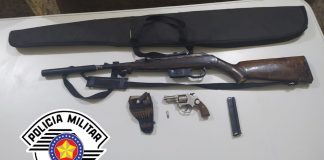 Avaré: Polícia encontra espingarda dentro de carro do Conselho Tutelar