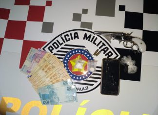 BARÃO DE ANTONINA:POLÍCIA MILITAR PRENDE HOMEM PELO CRIME DE TRÁFICO DE DROGAS/PORTE ILEGAL DE ARMA DE FOGO