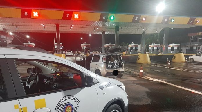 Porangaba: Motorista é preso com mais de 100 tabletes de maconha em praça de pedágio da Rodovia Castello Branco