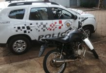 FARTURA: POLÍCIA MILITAR PRENDE INDIVÍDUOS POR DIREÇÃO PERIGOSA, DESOBEDIÊNCIA E ADULTERAÇÃO DE SINAIS IDENTIFICADORES DE VEÍCULO