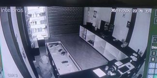 Itapetininga: Homem faz buraco em parede, invade loja e foge com pelo menos 20 eletrônicos