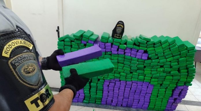 PALMITAL: Motorista é preso em flagrante com 364 kg de maconha no porta-malas de carro