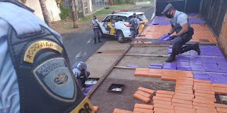 MARÍLIA: TOR PRENDE TRAFICANTE E APREENDE GRANDE QUANTIDADE DE MACONHA