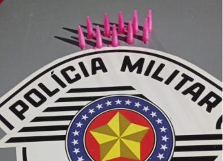 POLÍCIA MILITAR PRENDE DOIS HOMENS POR PORTE DE DROGAS EM PARANAPANEMA