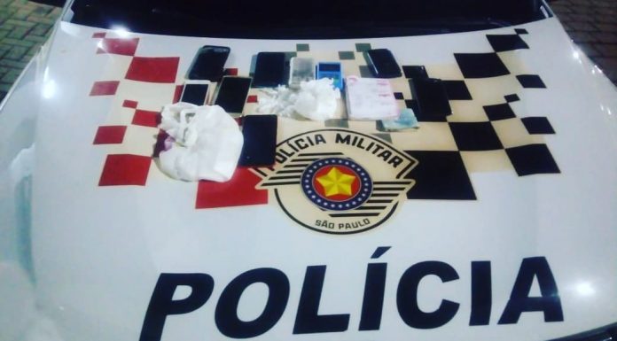 NOVAMENTE EM FARTURA, POLÍCIA MILITAR PRENDE HOMEM PRATICANDO TRÁFICO DE DROGAS