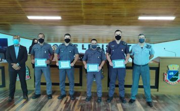 POLICIAIS MILITARES DO 53º BPM/I SÃO HOMENAGEADOS NA CÂMARA MUNICIPAL DE AVARÉ