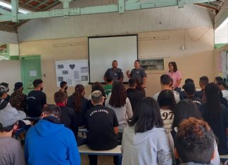 POLICIAIS MILITARES REALIZAM PALESTRA EM ESCOLA DE AVARÉ