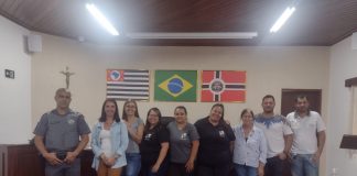 EM ARANDU, POLÍCIA MILITAR EM PARCERIA COM OS DEMAIS ORGÃOS COMPETENTES, REALIZA UMA PALESTRA E ORIENTA OS COMERCIANTES SOBRE A IMPORTÂNCIA DA PREVENÇÃO AO ACESSO DE BEBIDAS ALCOÓLICAS ÀS CRIANÇAS E ADOLESCENTES.