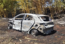 Carro pega fogo após acidente em rodovia de Piraju