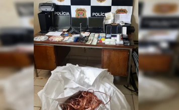 Suspeitos de trocar tiros com a polícia e esconder carro e fios de cobre roubados são presos no interior de SP