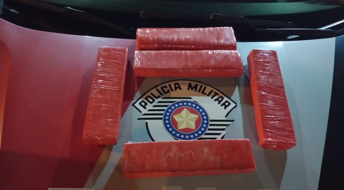 POLÍCIA MILITAR PRENDE DOIS HOMENS POR FURTO EM PIRAJU