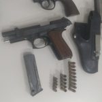 POLÍCIA MILITAR EVITA TRAGÉDIA E APREENDE DUAS ARMAS EM BARÃO DE ANTONINA