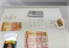 POLÍCIA MILITAR SURPREENDE COMERCIALIZAÇÃO DE DROGAS EM TAQUARITUBA
