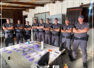 FORÇA TÁTICA PRENDE CASAL COM GRANDE QUANTIDADE DE DROGAS E DINHEIRO EM CERQUEIRA CÉSAR