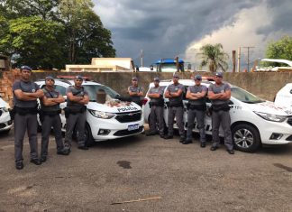 POLÍCIA MILITAR PRENDE 2 HOMENS POR TRÁFICO DE DROGAS EM MANDURI