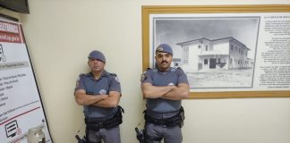 POLÍCIA MILITAR PRENDE TRÊS ENVOLVIDOS NO TRÁFICO E APREENDE MAIS DE 2.700 PORÇÕES DE DROGAS EM CERQUEIRA CÉSAR