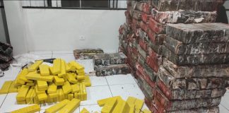 POLÍCIA MILITAR APREENDE 1,454 TONELADA DE MACONHA E PRENDE TRÊS EM FLAGRANTE DELITO EM PIRAJU