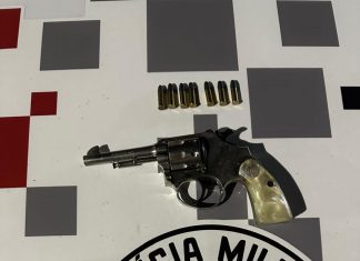 POLÍCIA MILITAR PRENDE HOMEM ARMADO EM PIRAJU