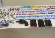 POLÍCIA MILITAR PRENDE MÃE E FILHO POR TRÁFICO DE DROGAS E PORTE ILEGAL DE ARMA DE FOGO, EM AVARÉ.