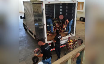 Polícia apreende mais de 4,5 mil bebidas lácteas impróprias para consumo em comércios de Avaré