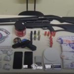 Pai, mãe e filho são presos suspeitos de tráfico de drogas em Avaré