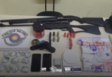 Pai, mãe e filho são presos suspeitos de tráfico de drogas em Avaré