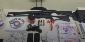 Pai, mãe e filho são presos suspeitos de tráfico de drogas em Avaré