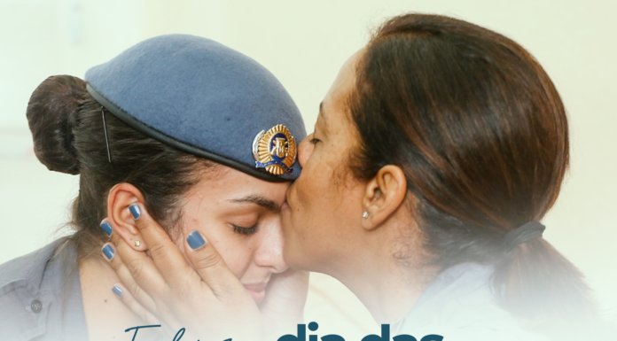 FELIZ DIA DAS MÃES POLICIAIS MILITARES